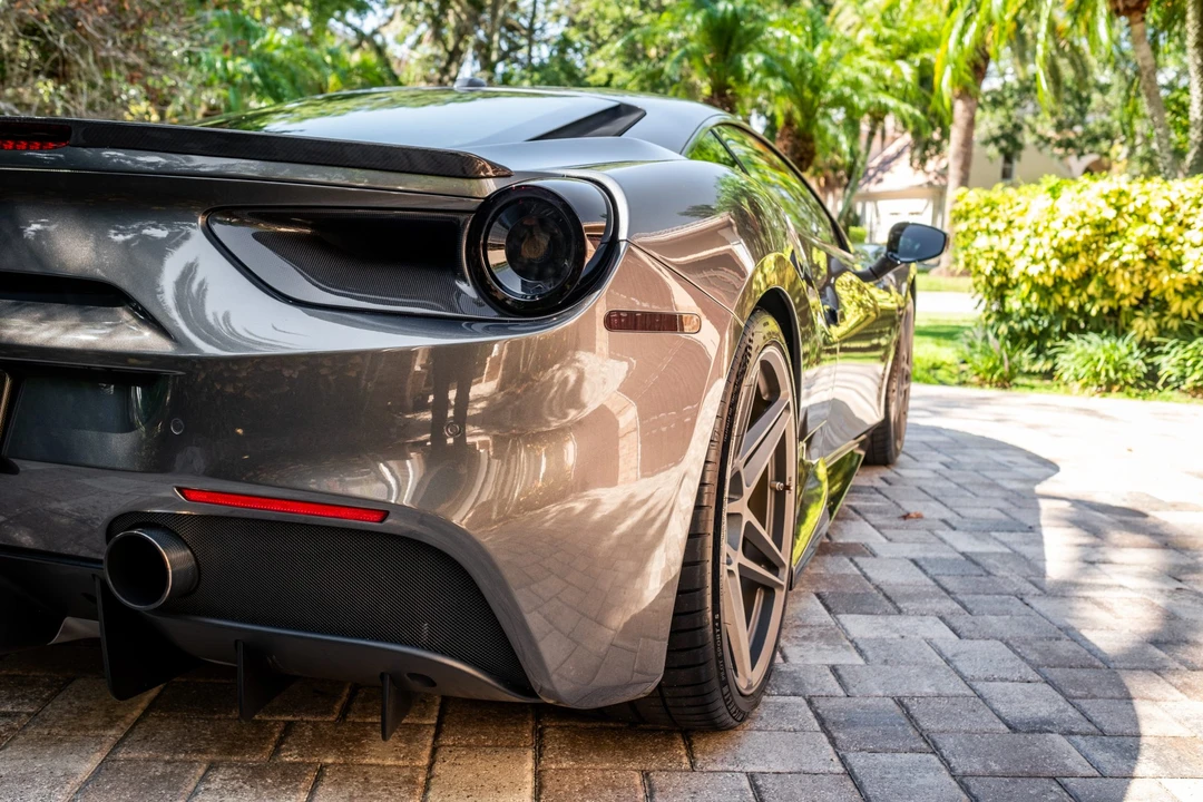 2018 Ferrari 488 GTB - Image 18 of 31