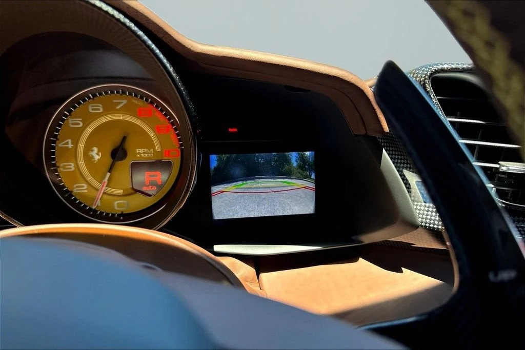 2018 Ferrari 488 GTB - Image 14 of 31