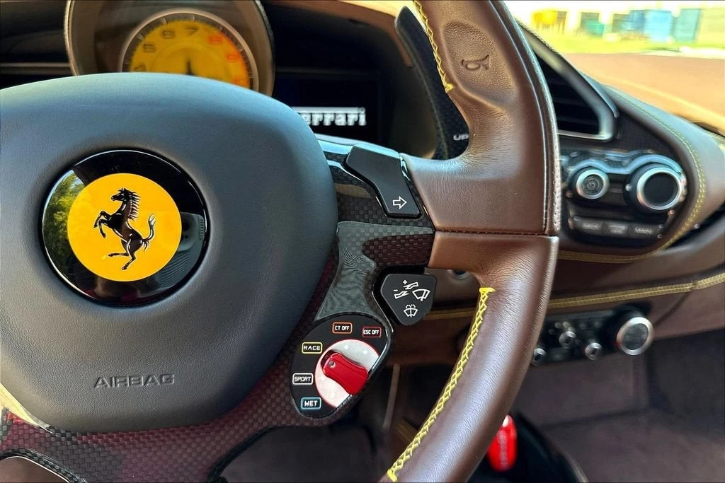 2018 Ferrari 488 GTB - Image 12 of 31