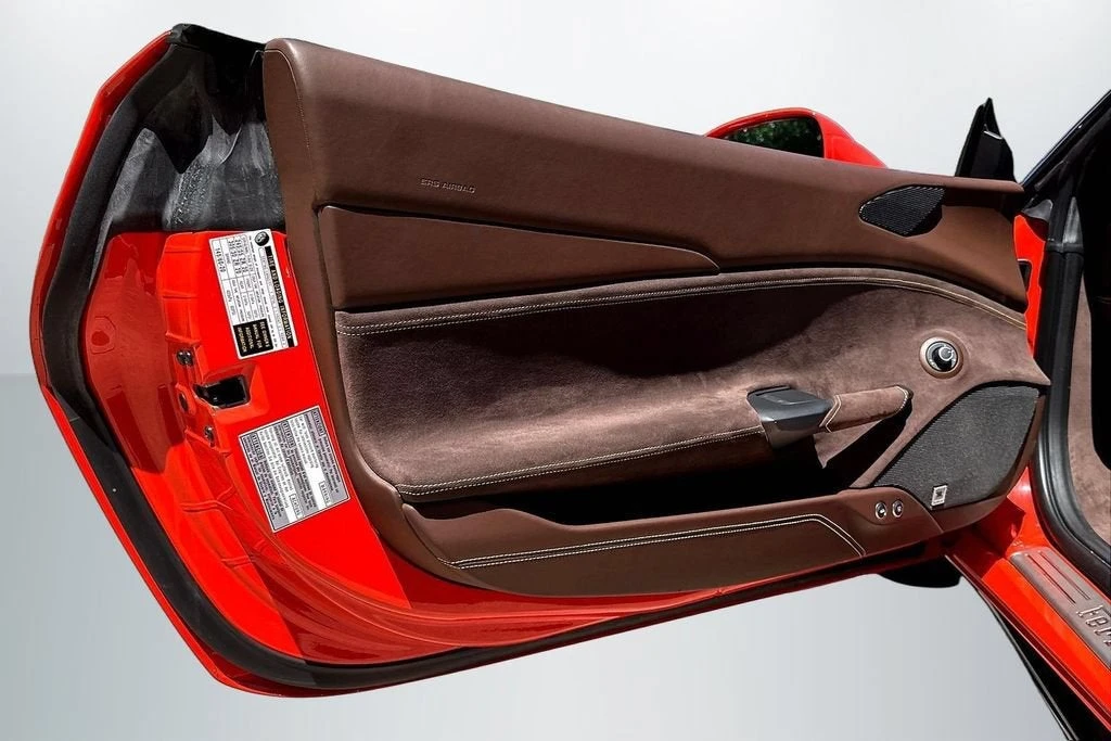 2018 Ferrari 488 GTB - Image 18 of 31