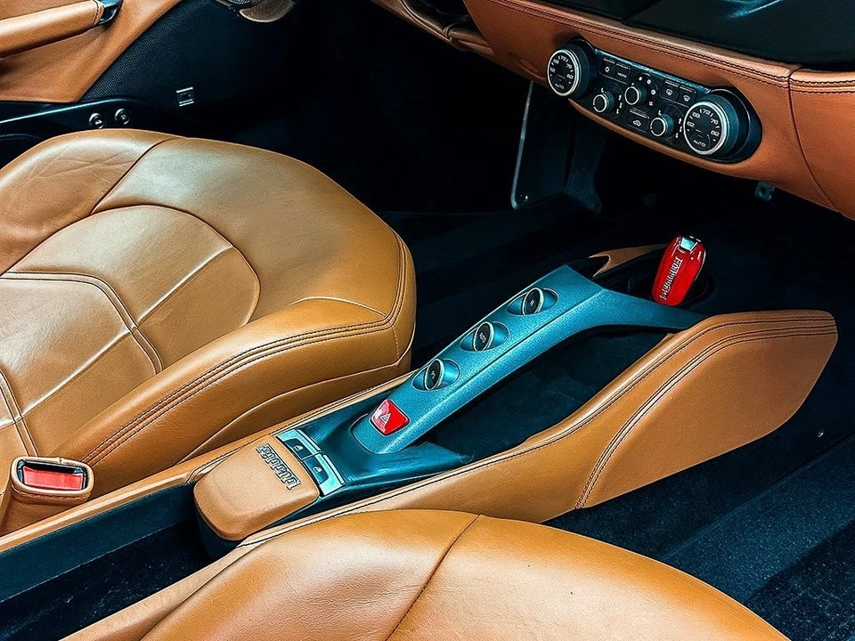 2018 Ferrari 488 GTB - Image 21 of 31
