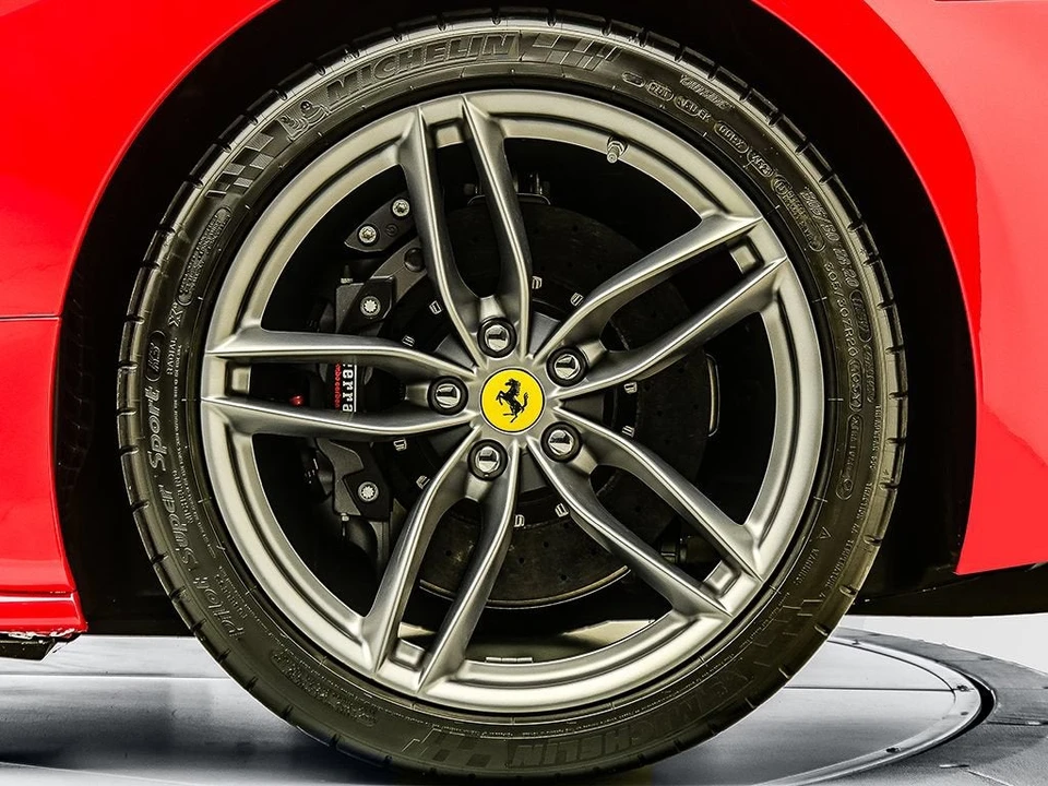 2018 Ferrari 488 GTB - Image 28 of 31