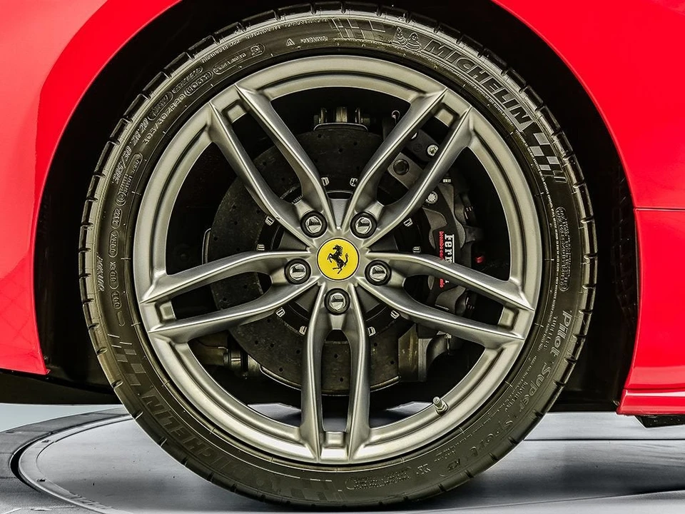 2018 Ferrari 488 GTB - Image 27 of 31