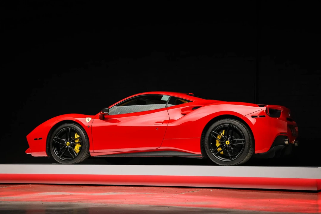 2018 Ferrari 488 GTB - Image 27 of 31