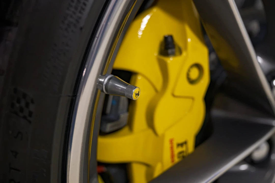 2018 Ferrari 488 GTB - Image 17 of 31