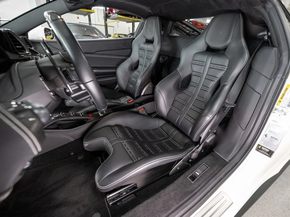 2018 Ferrari 488 GTB - Image 12 of 31