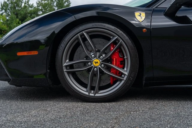 2018 Ferrari 488 GTB - Image 10 of 31