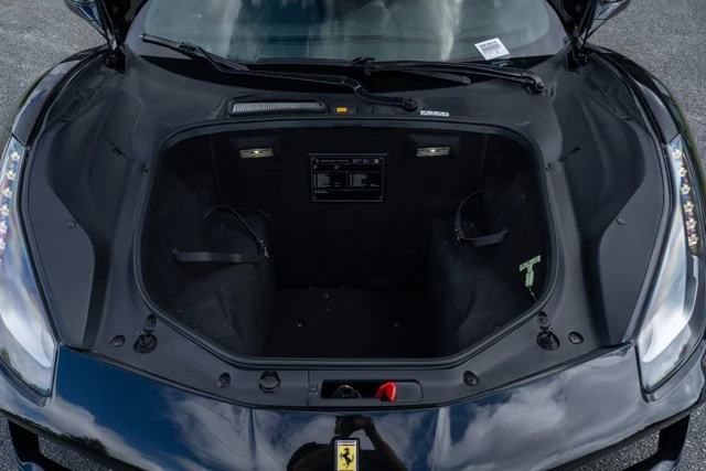 2018 Ferrari 488 GTB - Image 23 of 31