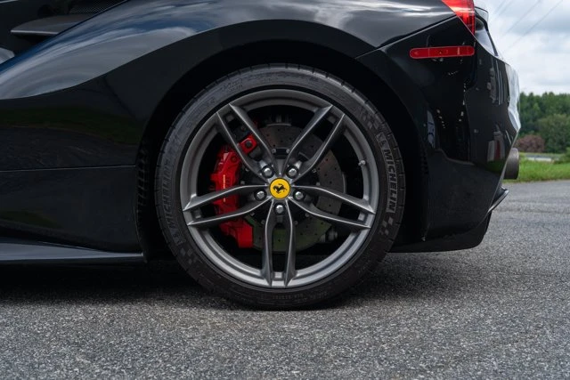2018 Ferrari 488 GTB - Image 11 of 31
