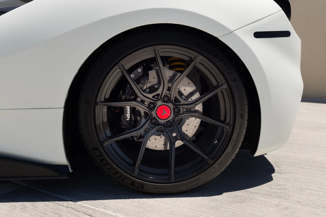 2018 Ferrari 488 GTB - Image 13 of 31