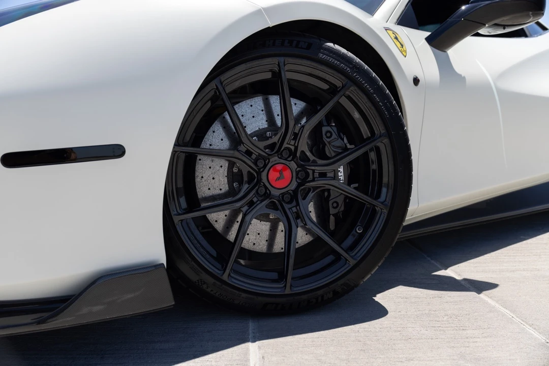 2018 Ferrari 488 GTB - Image 11 of 31