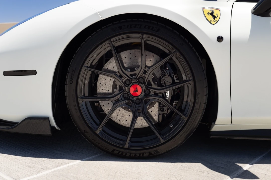 2018 Ferrari 488 GTB - Image 12 of 31