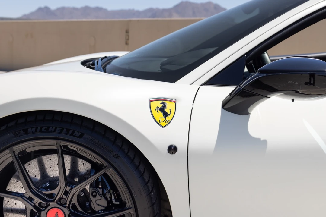 2018 Ferrari 488 GTB - Image 15 of 31