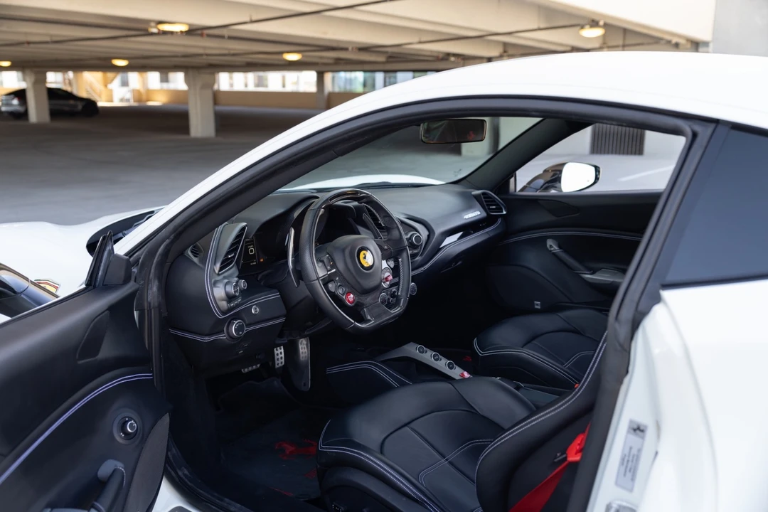 2018 Ferrari 488 GTB - Image 2 of 31