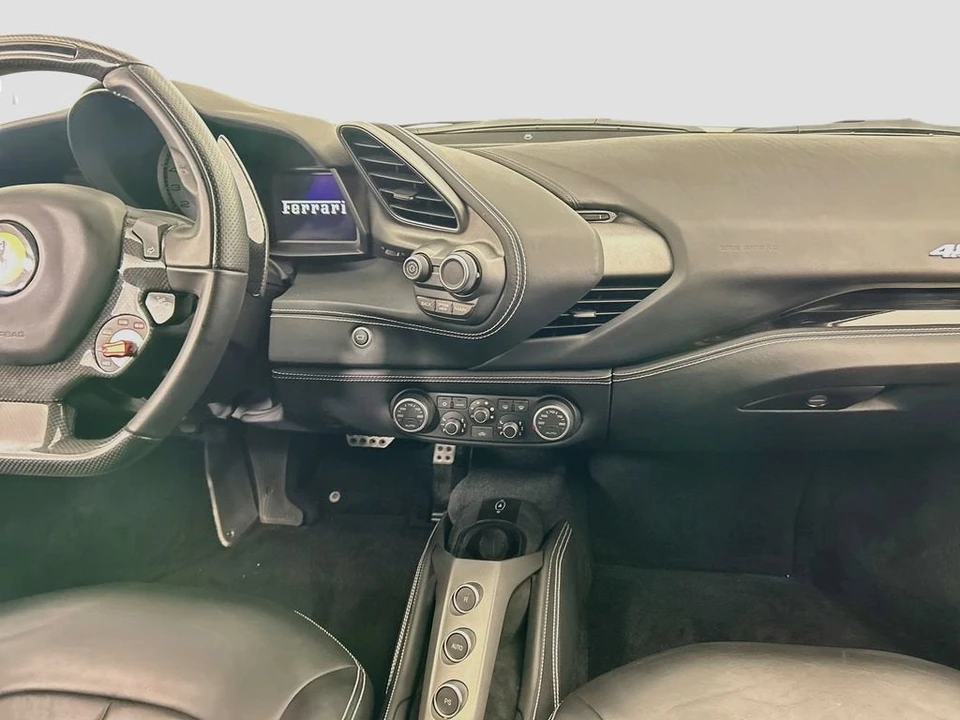 2018 Ferrari 488 GTB - Image 13 of 31