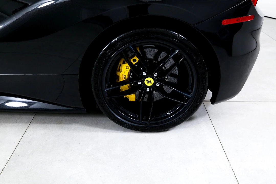 2018 Ferrari 488 - Image 28 of 31