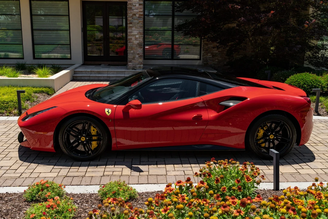 2018 Ferrari 488 GTB - Image 5 of 31