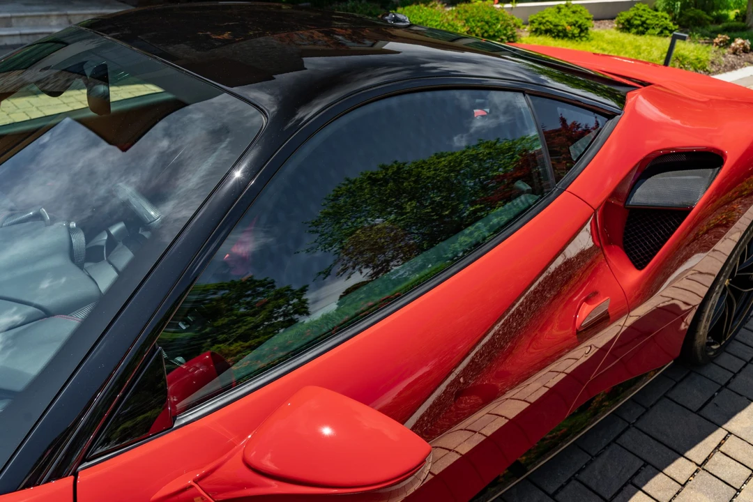 2018 Ferrari 488 GTB - Image 15 of 31