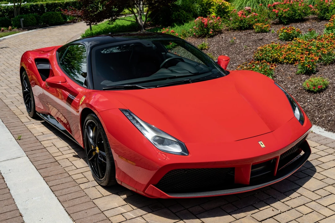 2018 Ferrari 488 GTB - Image 2 of 31
