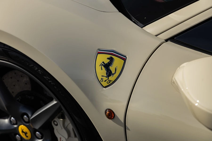 2018 Ferrari 488 GTB - Image 10 of 31