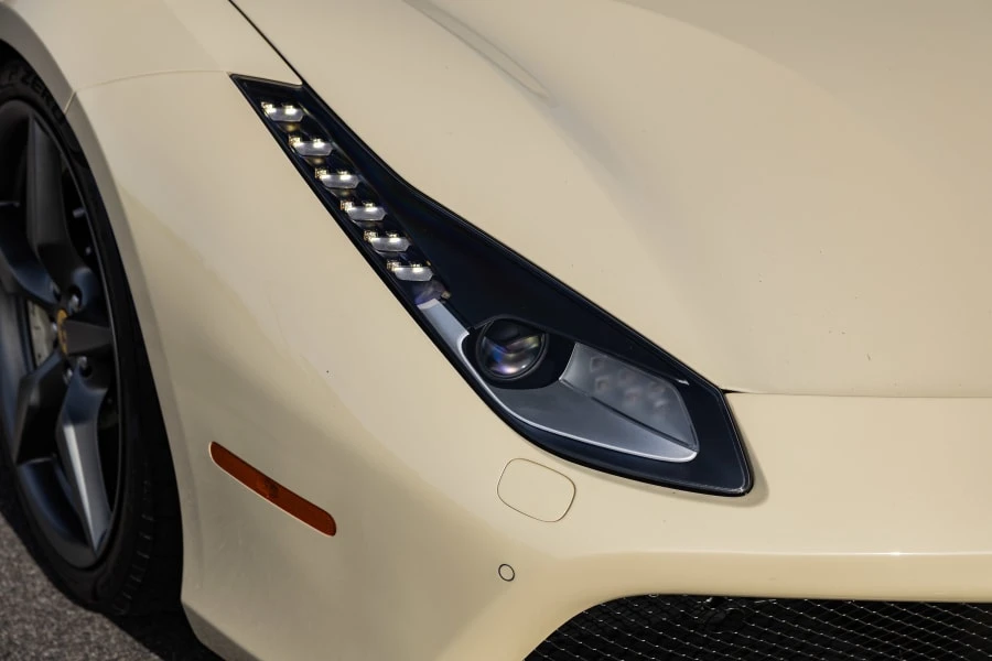 2018 Ferrari 488 GTB - Image 7 of 31