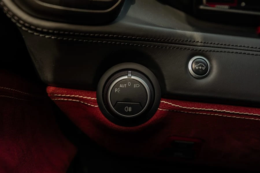 2018 Ferrari 488 GTB - Image 30 of 31