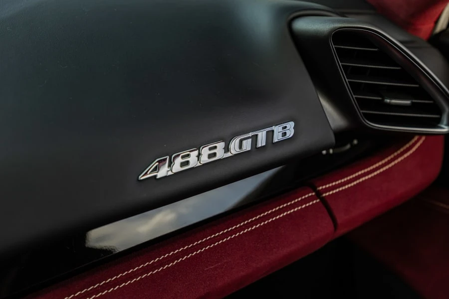 2018 Ferrari 488 GTB - Image 28 of 31