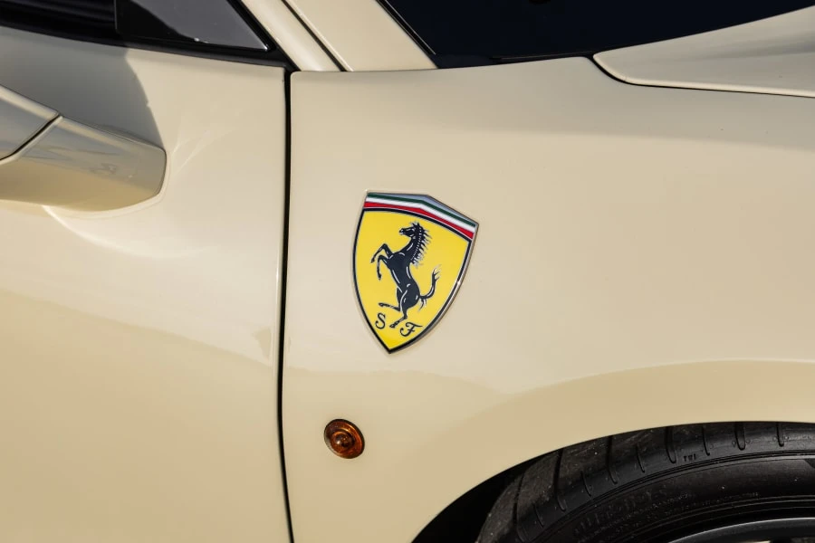 2018 Ferrari 488 GTB - Image 12 of 31