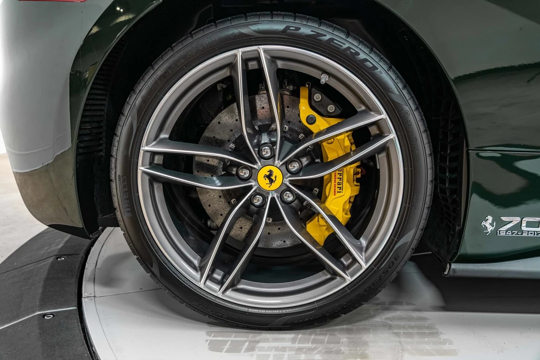 2018 Ferrari 488 GTB - Image 17 of 31