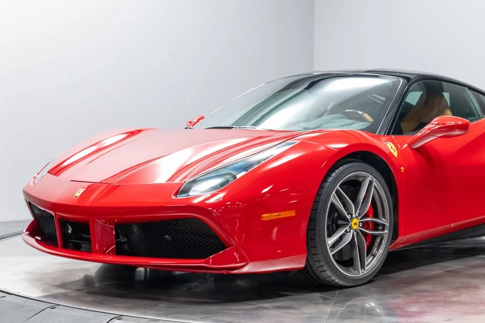 2018 Ferrari 488 GTB - Image 11 of 13