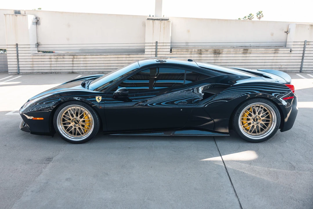 2018 Ferrari 488 GTB - Image 12 of 31