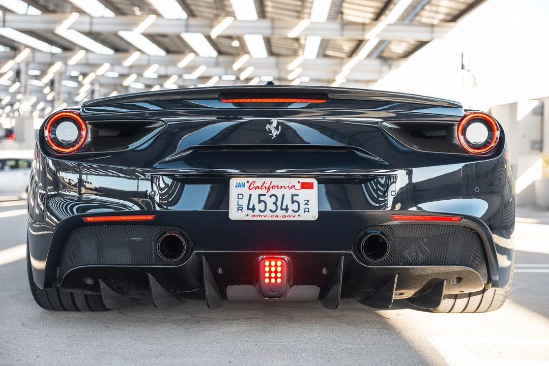 2018 Ferrari 488 GTB - Image 16 of 31