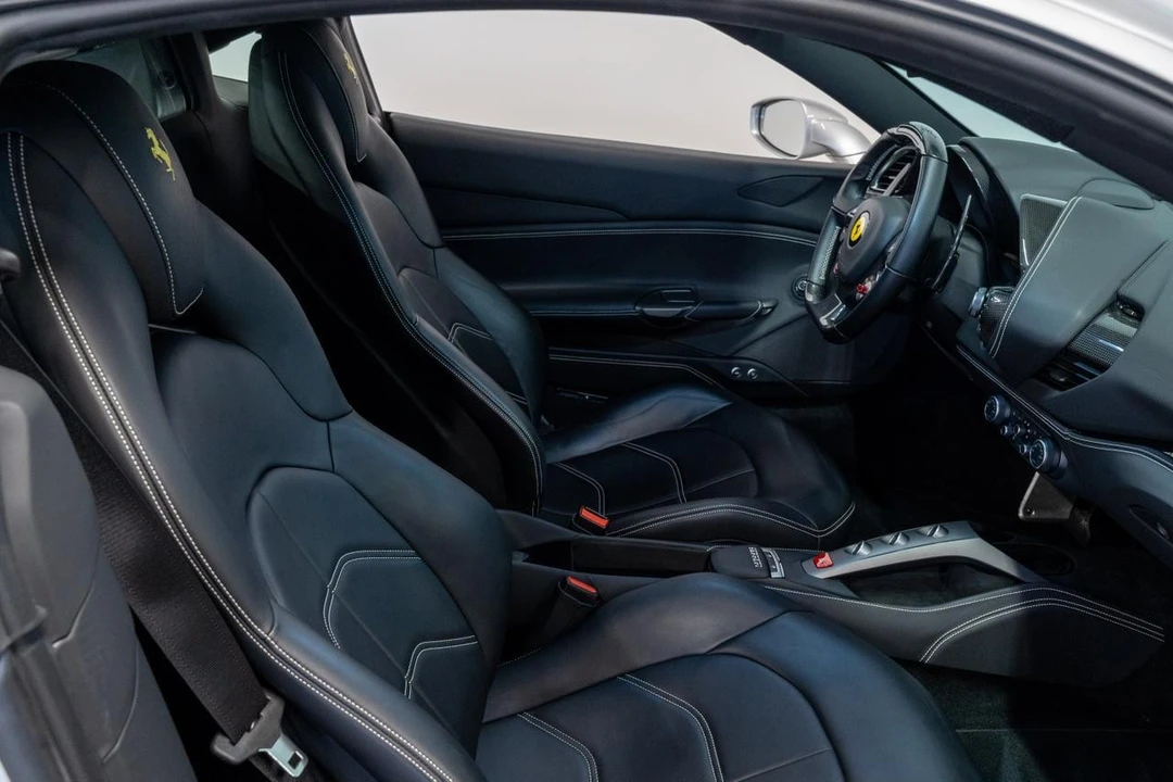 2018 Ferrari 488 GTB - Image 8 of 21