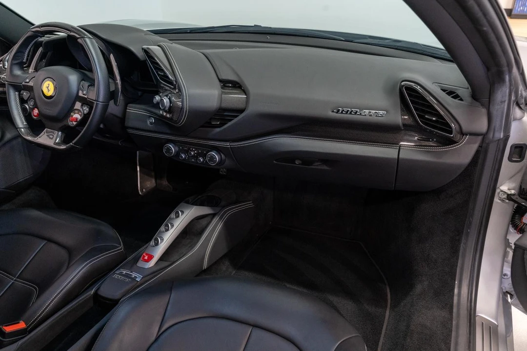 2018 Ferrari 488 GTB - Image 10 of 21
