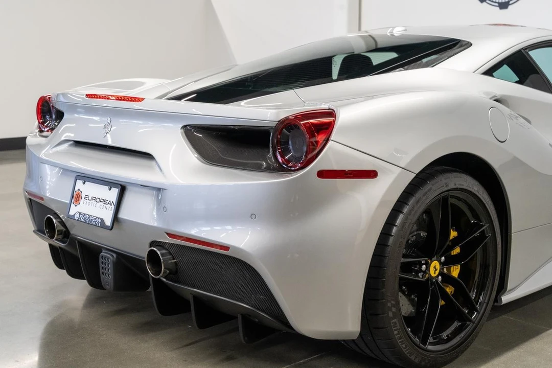 2018 Ferrari 488 GTB - Image 14 of 21