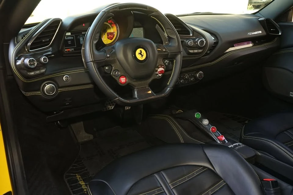 2018 Ferrari 488 GTB - Image 18 of 20