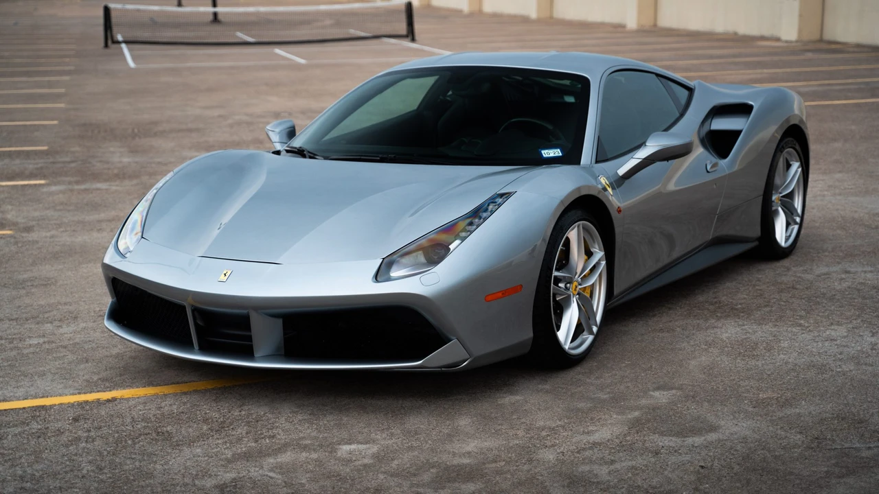 2018 Ferrari 488 GTB - Image 3 of 31