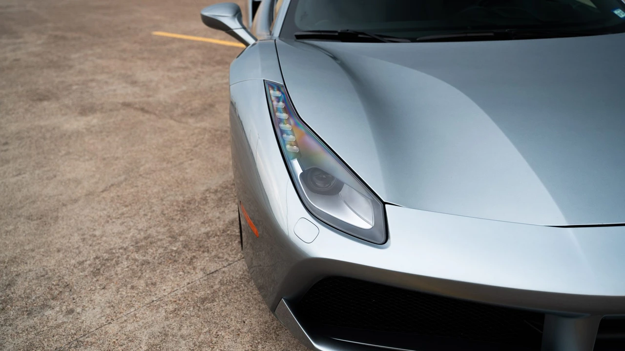 2018 Ferrari 488 GTB - Image 18 of 31