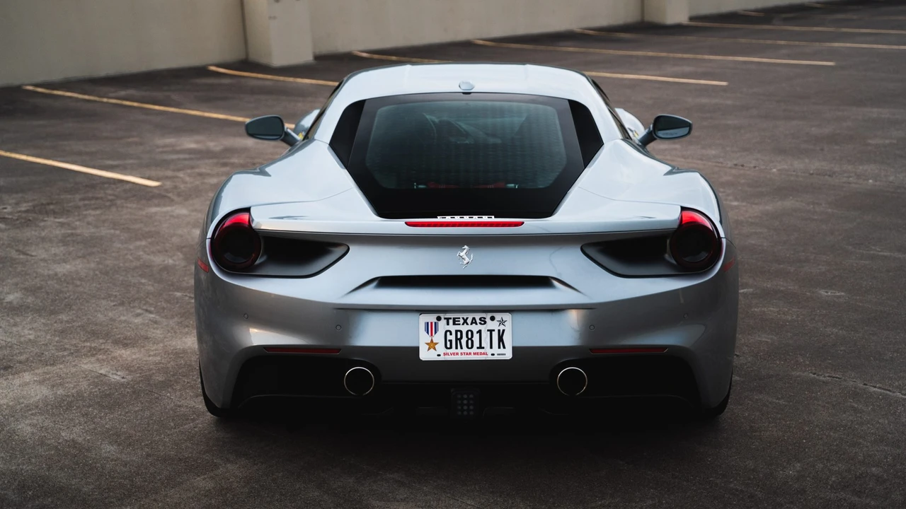 2018 Ferrari 488 GTB - Image 7 of 31
