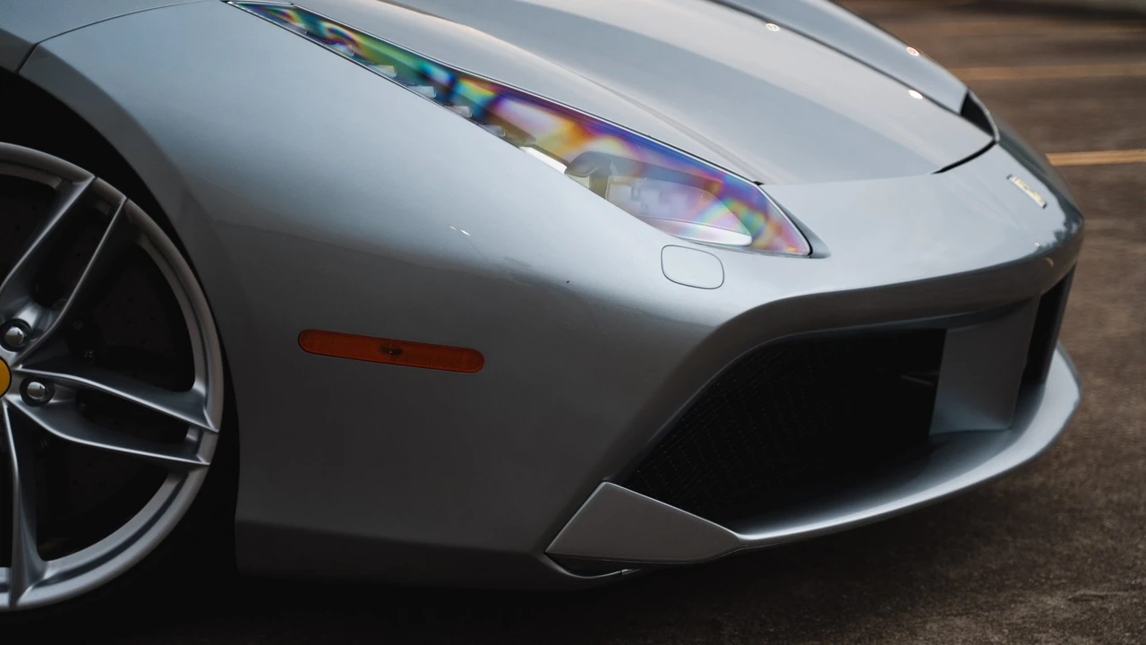 2018 Ferrari 488 GTB - Image 25 of 31