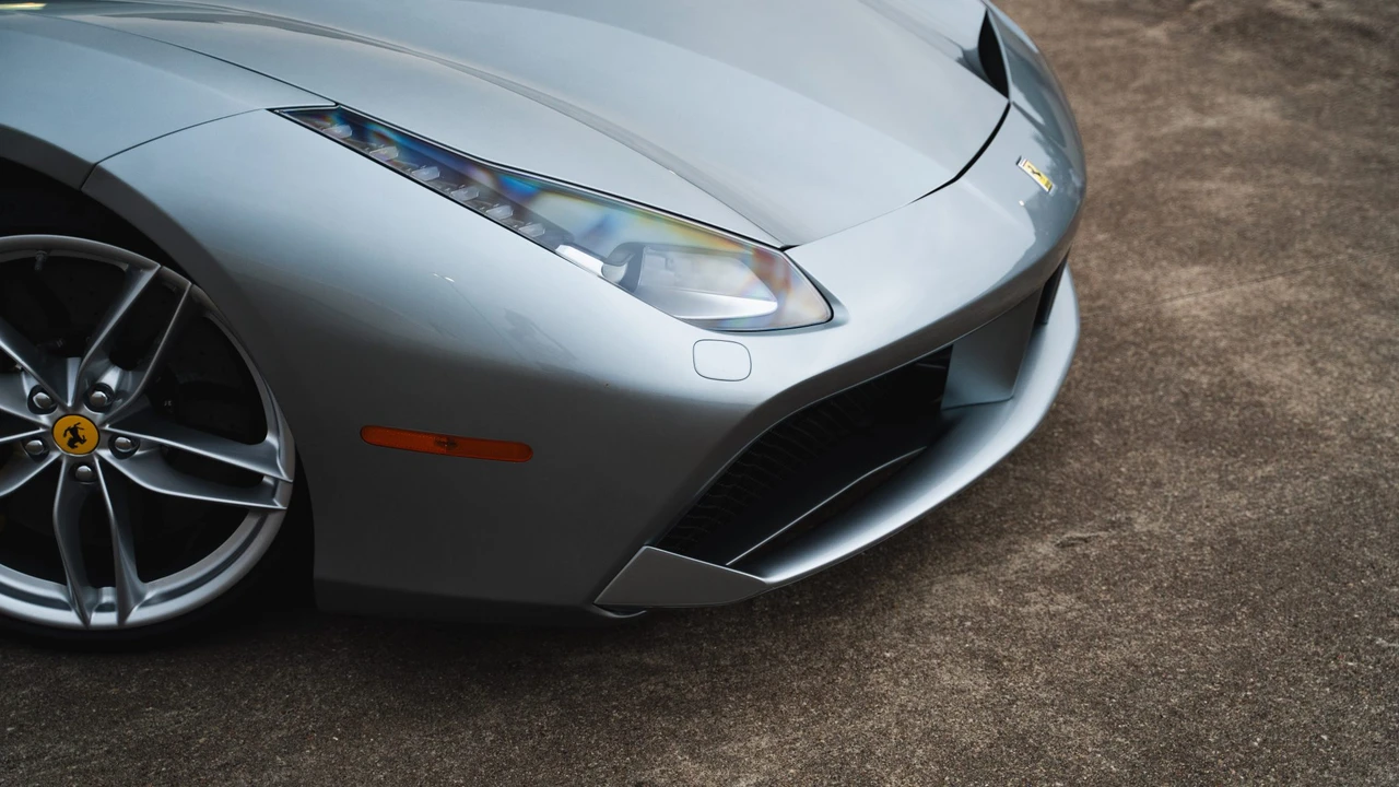 2018 Ferrari 488 GTB - Image 26 of 31