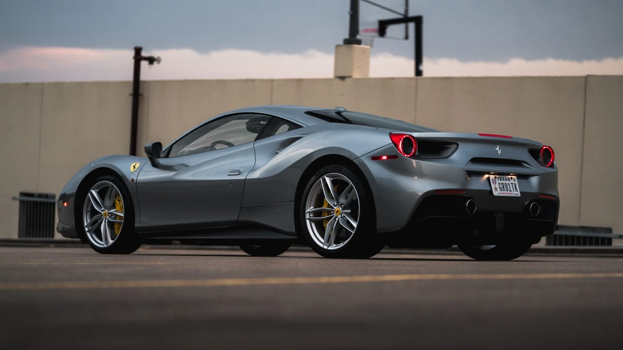 2018 Ferrari 488 GTB - Image 6 of 31