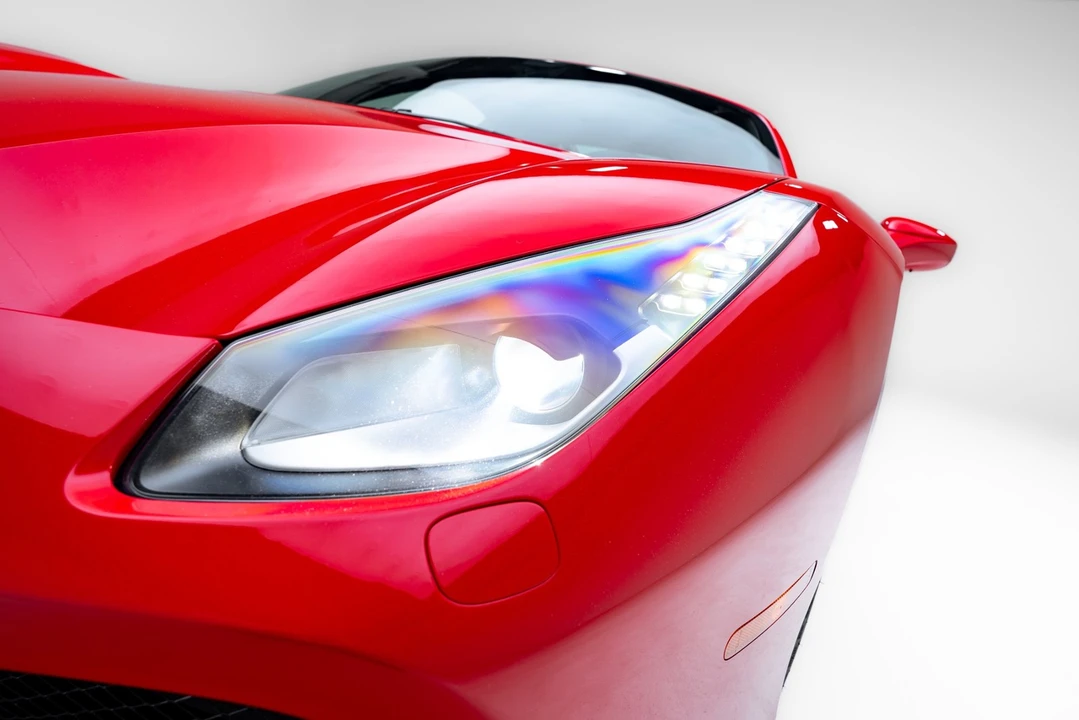 2018 Ferrari 488 GTB - Image 13 of 31