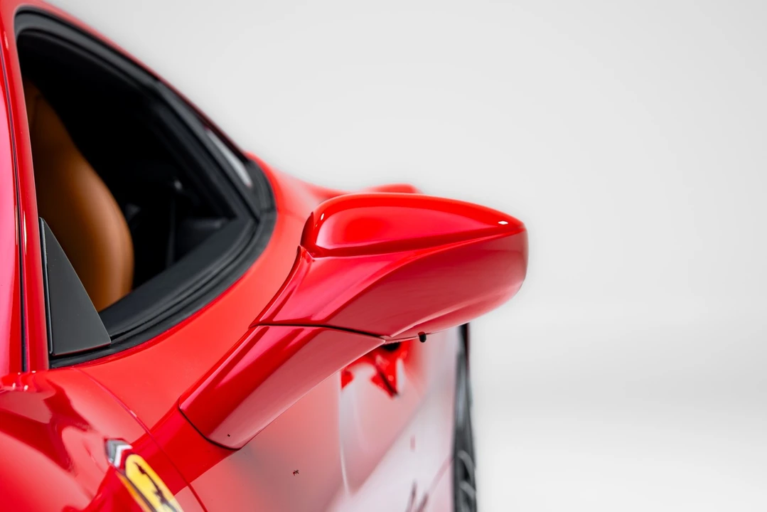 2018 Ferrari 488 GTB - Image 16 of 31