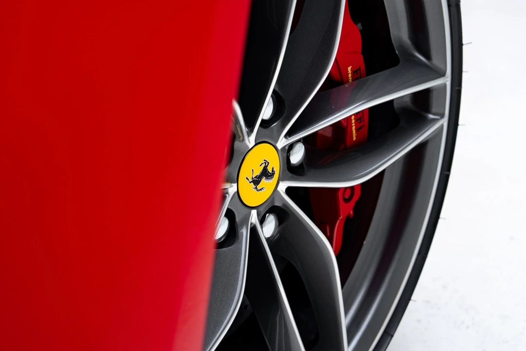 2018 Ferrari 488 GTB - Image 22 of 31
