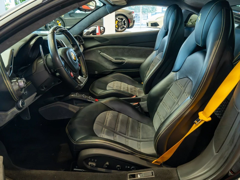 2018 Ferrari 488 GTB - Image 10 of 26