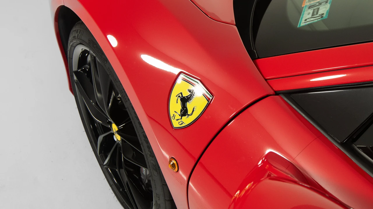 2018 Ferrari 488 GTB - Image 11 of 31