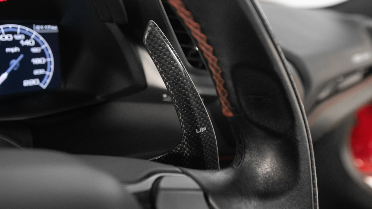 2018 Ferrari 488 GTB - Image 28 of 31