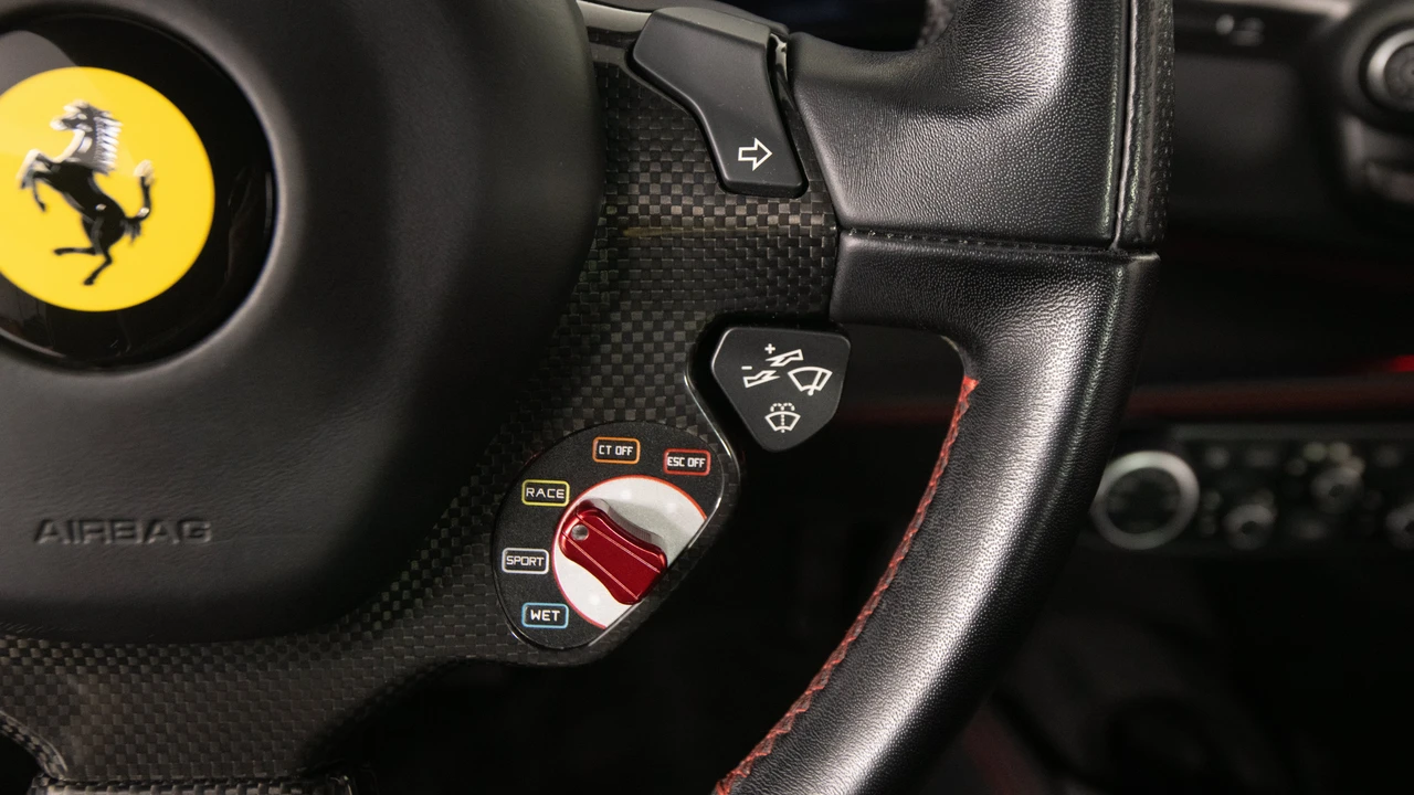 2018 Ferrari 488 GTB - Image 30 of 31