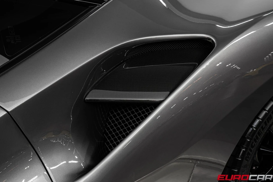 2018 Ferrari 488 GTB - Image 17 of 31